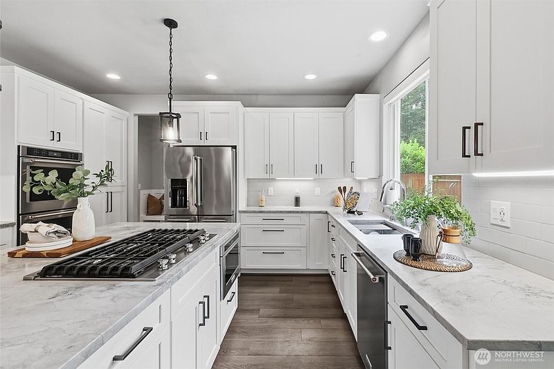 2nd image of 21701 8th Avenue SE