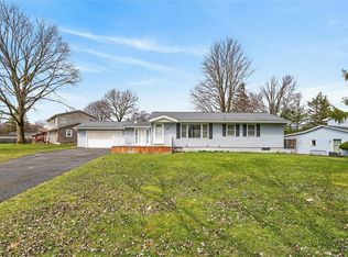 267 Valiant Dr, Rochester, NY 14623