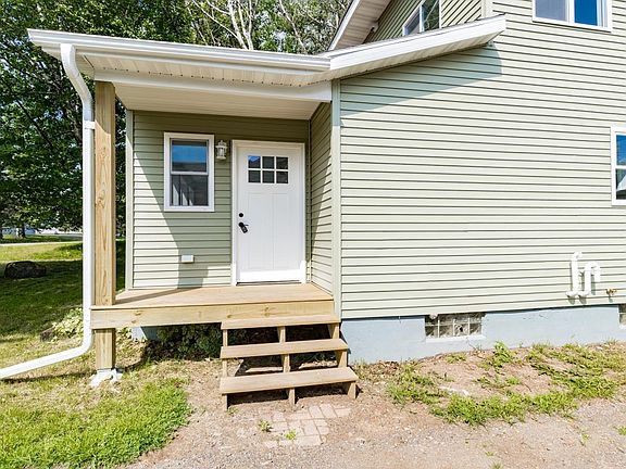 3rd image of 2645 Hagberg St