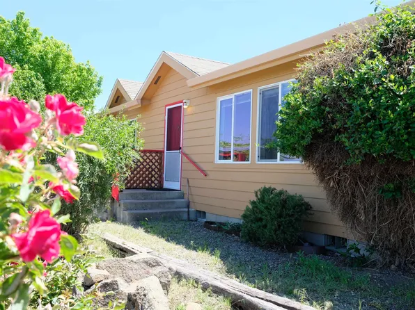 12242 Noel Dr, Montague, CA 96064