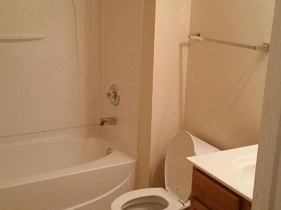 4th image of 6719 Oakdale Meadows Ct