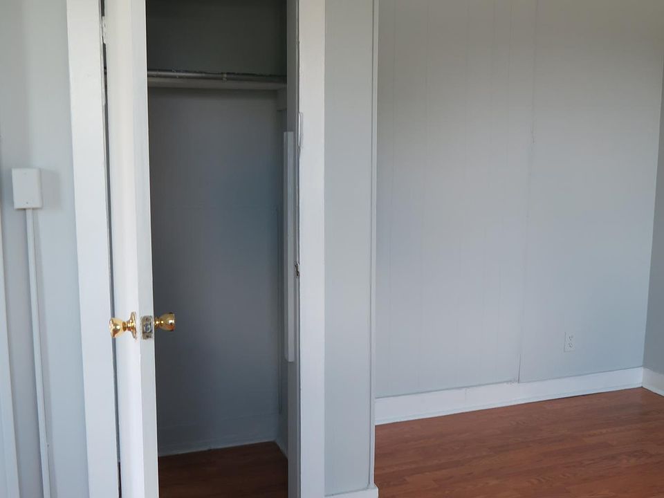 1st image of 1902 Iris St APT A