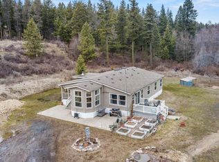 9220 E Ruff Ln, Chattaroy, WA 99003