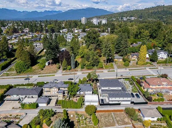 7342 Broadway, Burnaby, BC V5A 1S2