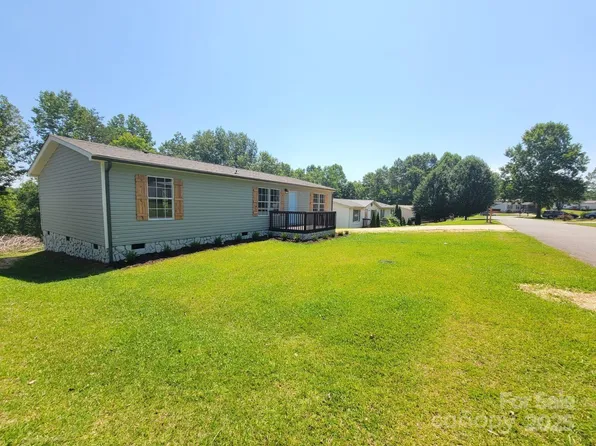 186 Harmony Dr, Nebo, NC 28761