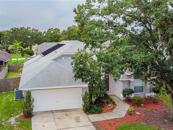 4th image of 28729 Cottagewood Dr