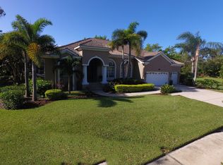 6052 Pasadena Point Blvd, Gulfport, FL 33707