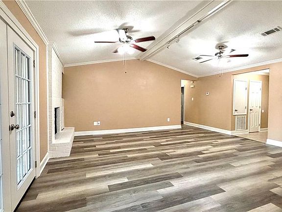 3rd image of 2748 Chenier St