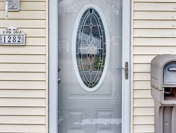 2nd image of 1282 Curtis Ave