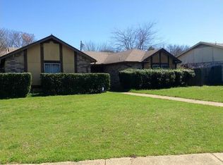 1466 Brook Meadow Cir, Lancaster, TX 75134