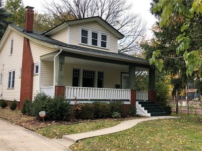 952 Oxford Rd, Cleveland Heights, OH, 44121