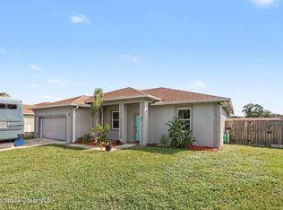 521 Borraclough Ave NW, Palm Bay, FL 32907