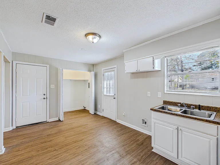 6921 knollwood Rd-14_03172026