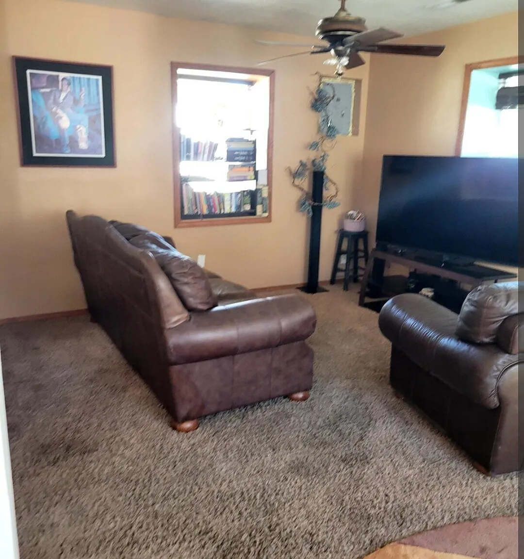 2 bed, 1000 sqft, $2,200 — Photo 4