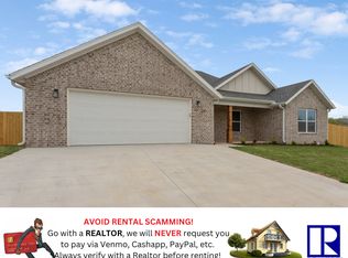 26 N Banner Ave, Farmington, AR 72730