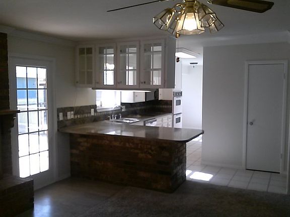 5th image of 2503 Emerson Dr