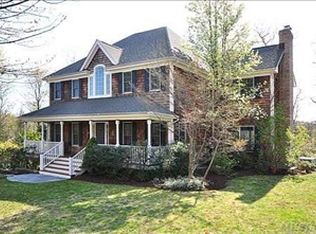78 Dogwood Ln, Northport, NY 11768