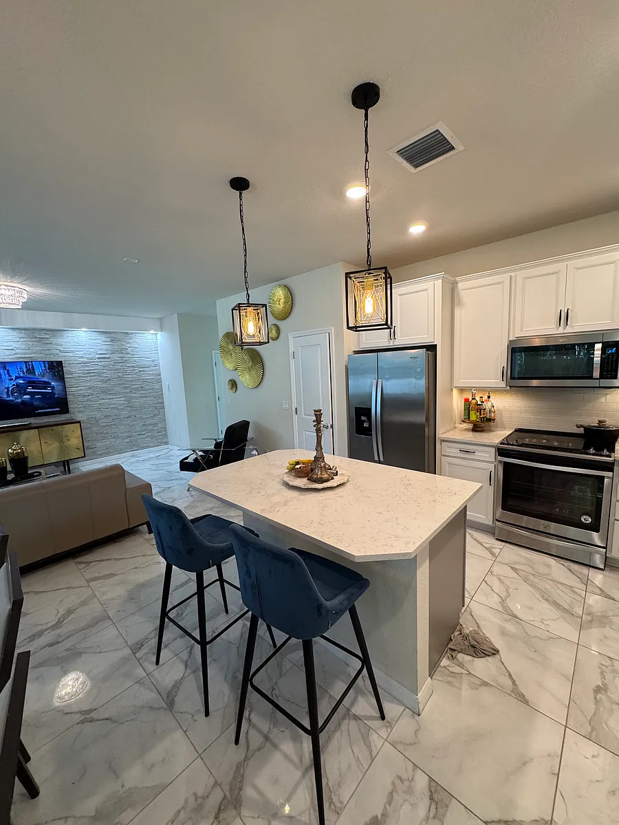 Building Photo - 4334 Ficus St