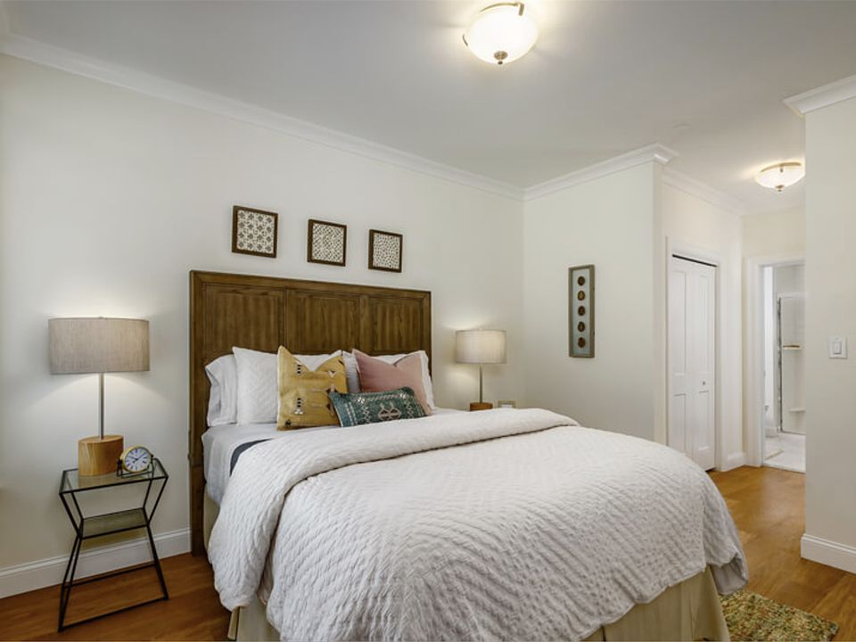 Adams Bedroom (1)