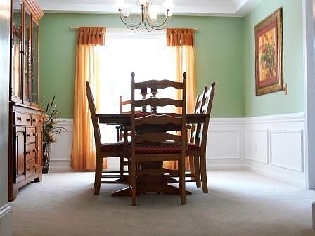 DIning Room with Columns