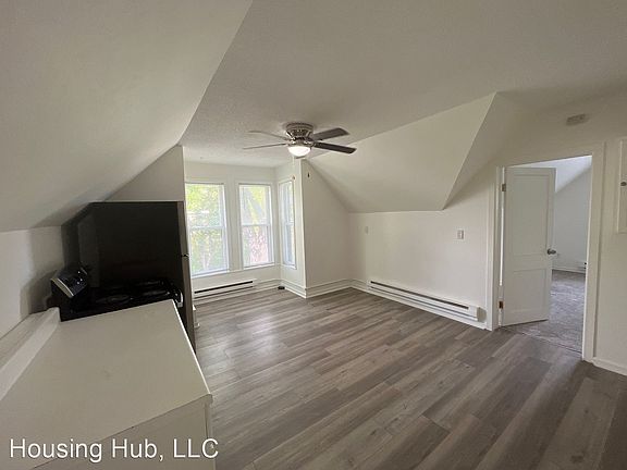 2nd image of 1000 McLean Ave Unit B