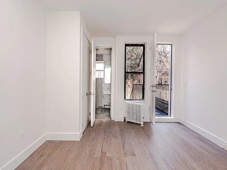 305 Harman St #1B — Photo 21
