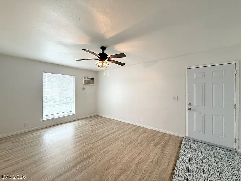 2105 Webster St #3 — Photo 4