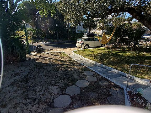 2nd image of 219 S Oleander Ave