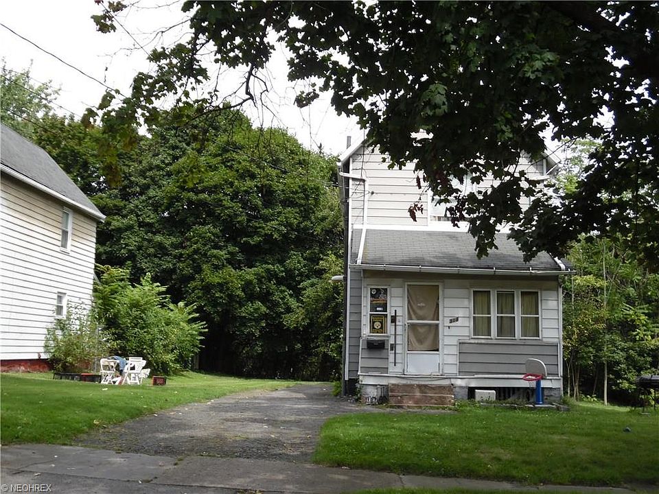 2nd image of 318 Greenwood Ave