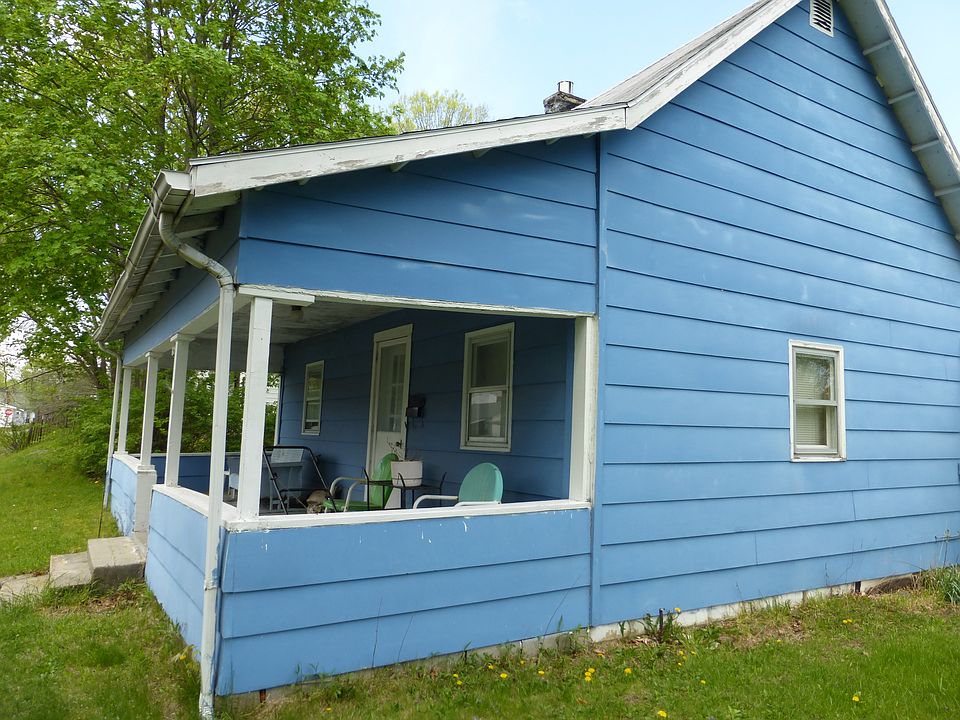 2nd image of 621 E Grant St