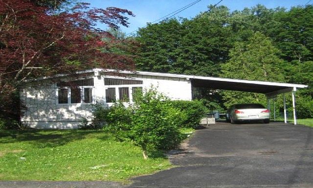 2nd image of 20 Clark Dr