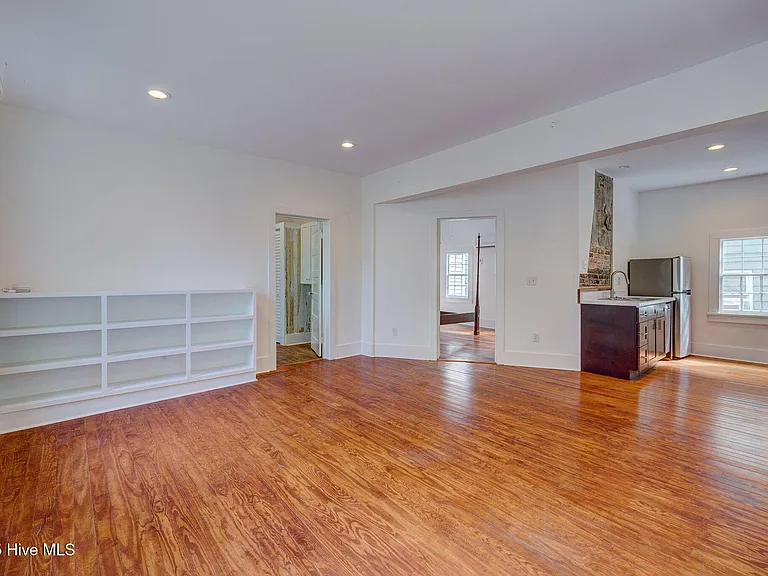 414 Orange St #B — Photo 3