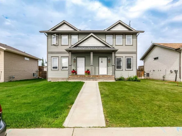 92 E Bowman Cir, Sylvan Lake, AB T4S 0H7