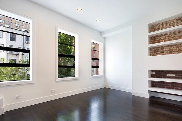 Rented by Douglas Elliman | media 15