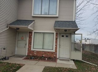 30677 Hidden Pines Ln #120, Roseville, MI 48066