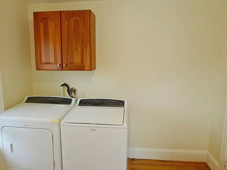 155 Oak St — Photo 14