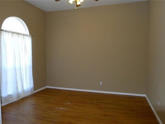 5th image of 3606 Hamlett Ln