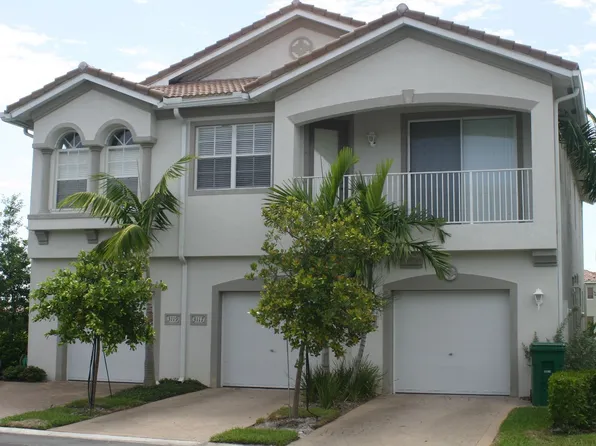 3123 Laurel Ridge Cir, Riviera Beach, FL 33404