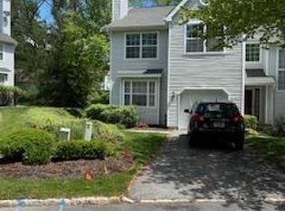 21 Winding Brook Rd, Hamburg, NJ 07419