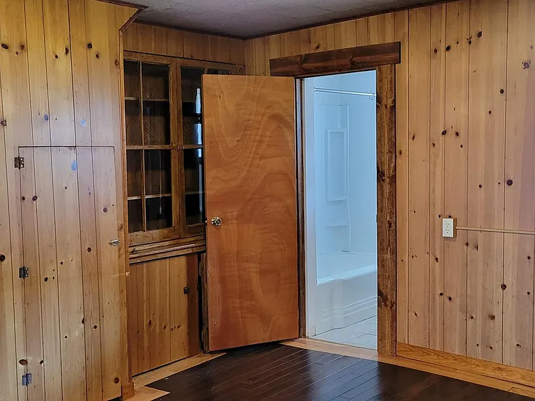 213 Spring St #1 — Photo 13