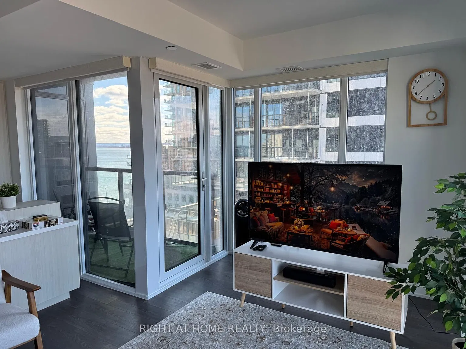 1 bed, $2,950 — Photo 4