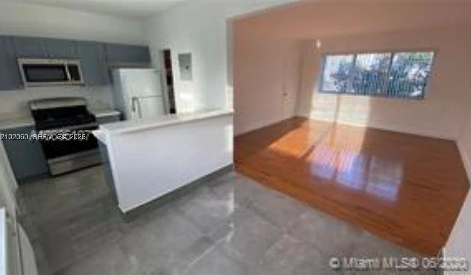 Biscayne Bch Sub — Photo 2