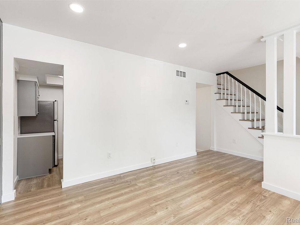 42754 Lyric Ct, photo 16