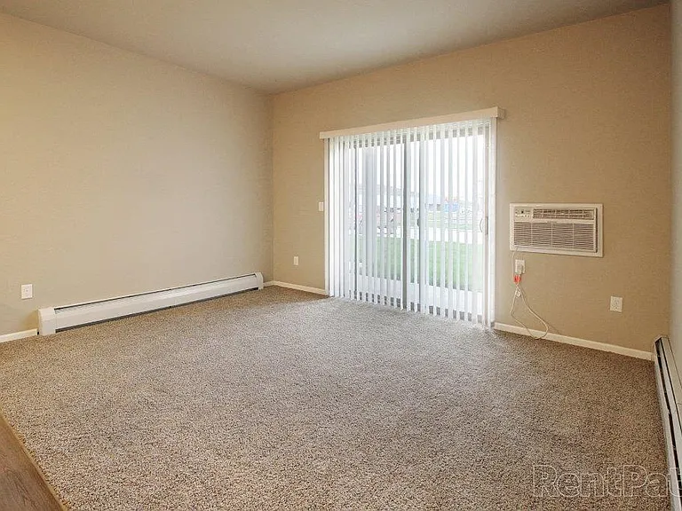 Brookledge Apartments — Photo 21