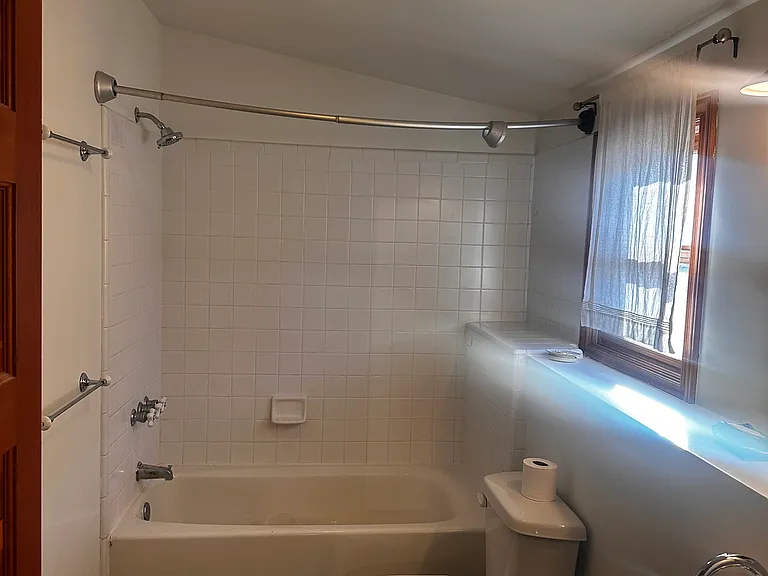 309 N Almond St — Photo 23