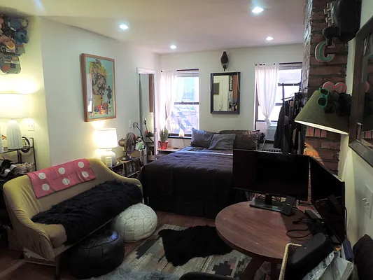 Rented by J Misrahi Realty Corp | media 7