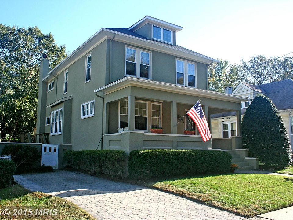 A classic Eastport Home