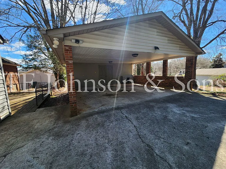 2722 Winslow Ln — Photo 55
