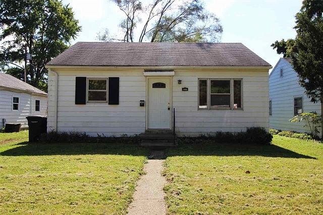 1st image of 1403 Oak Ct