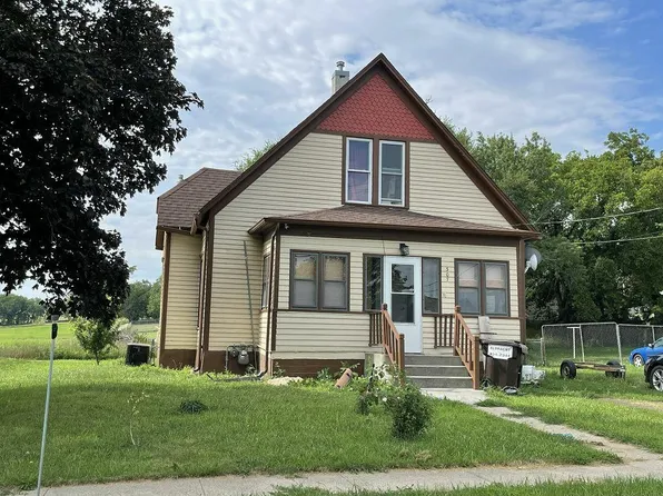 307 E 3rd St, Madison, NE 68748